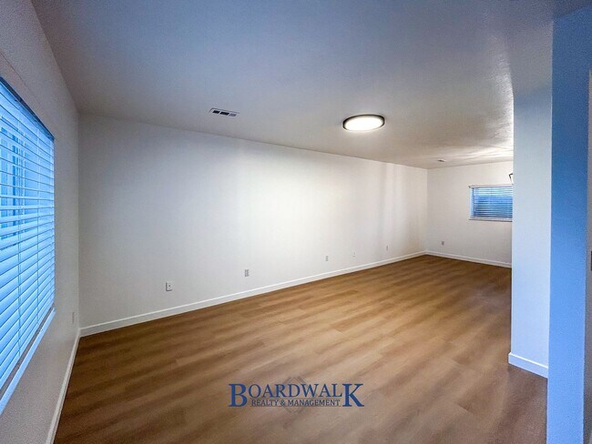 Building Photo - 3140 S 3200 W