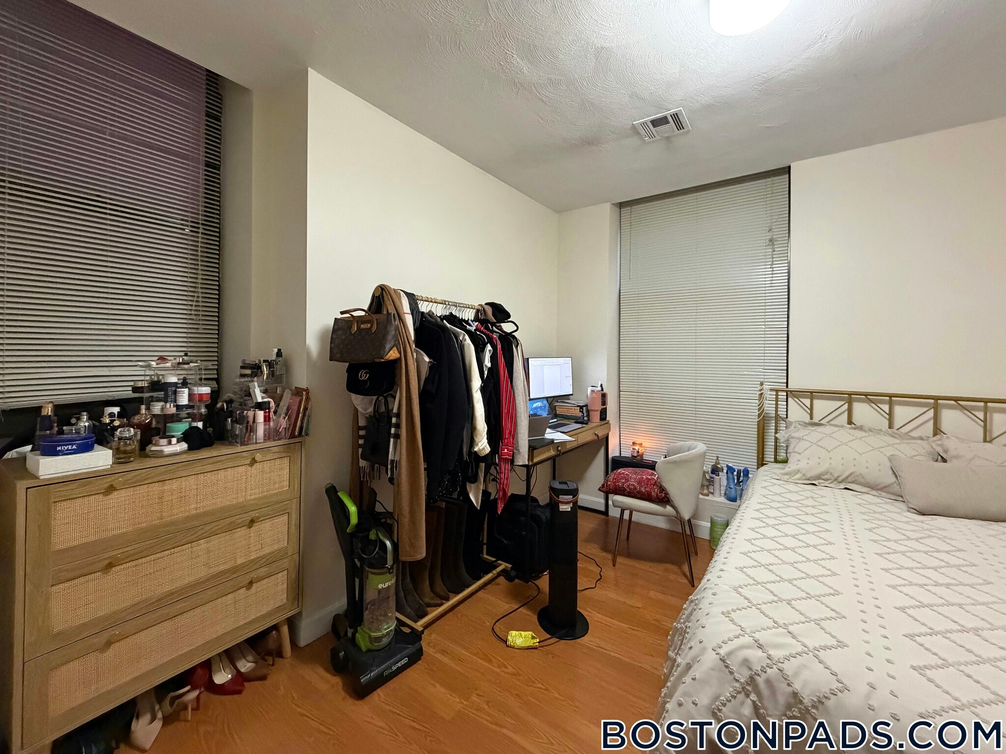 Building Photo - 81 Essex St