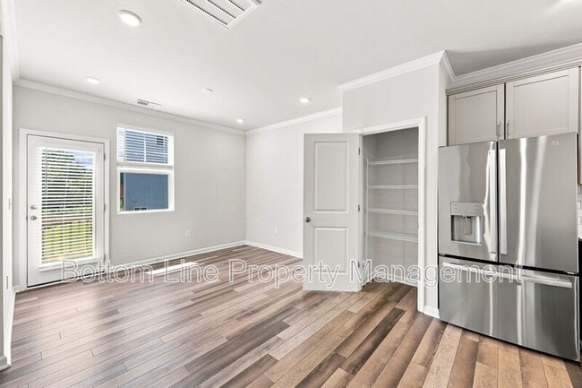 Building Photo - 1204 Lily Loch Wy