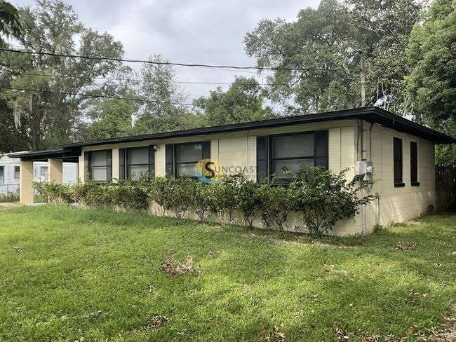 Building Photo - 3721 Colebrooke Dr