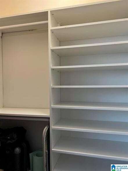 Building Photo - 2020 5th Ave