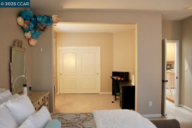 Building Photo - 100 Copper Beech Glen