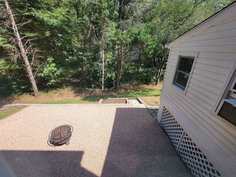 Building Photo - 4840 Autumn Leaf Ln