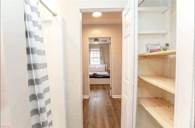 Building Photo - 1265 Pall Mall St