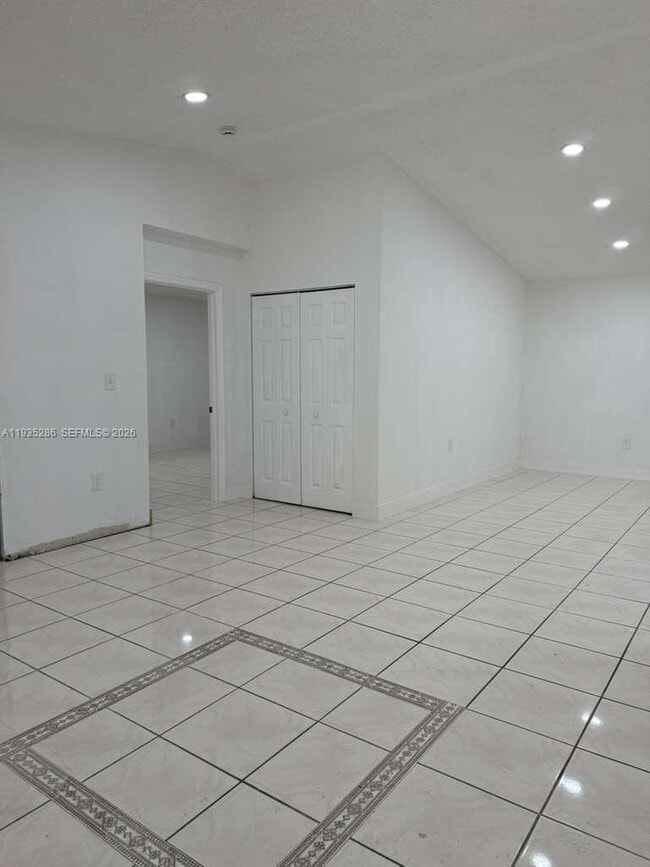 Building Photo - 19415 NW 33rd Ct