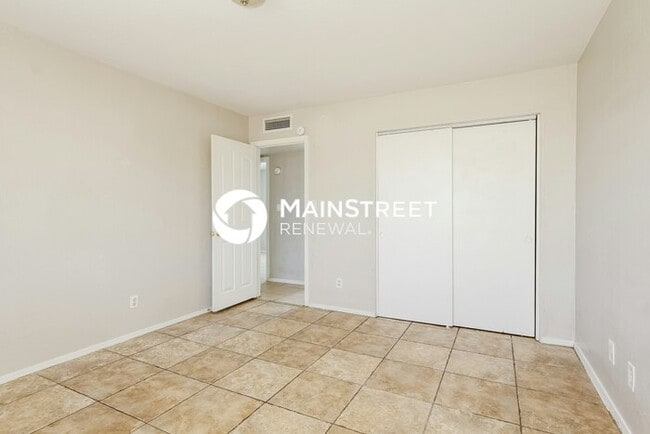 Building Photo - 3 Bedroom Pet-Friendly Home in Phoenix, AZ...