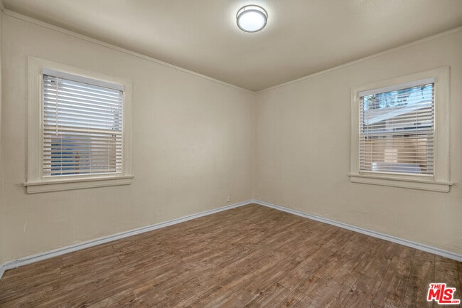 Building Photo - 3619 9th Ave