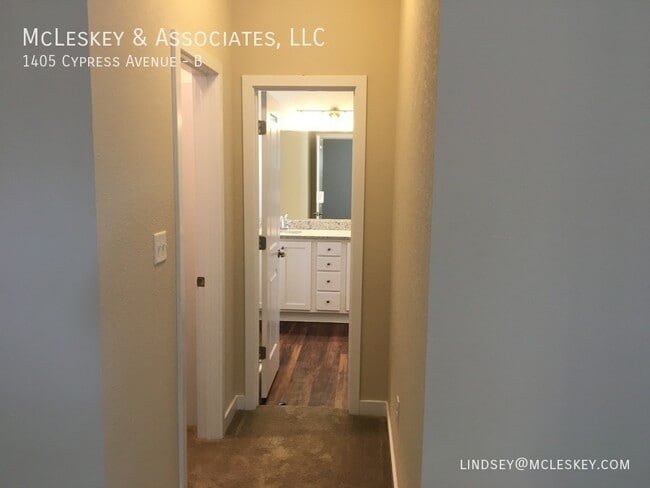 Building Photo - 1405 Cypress Ave