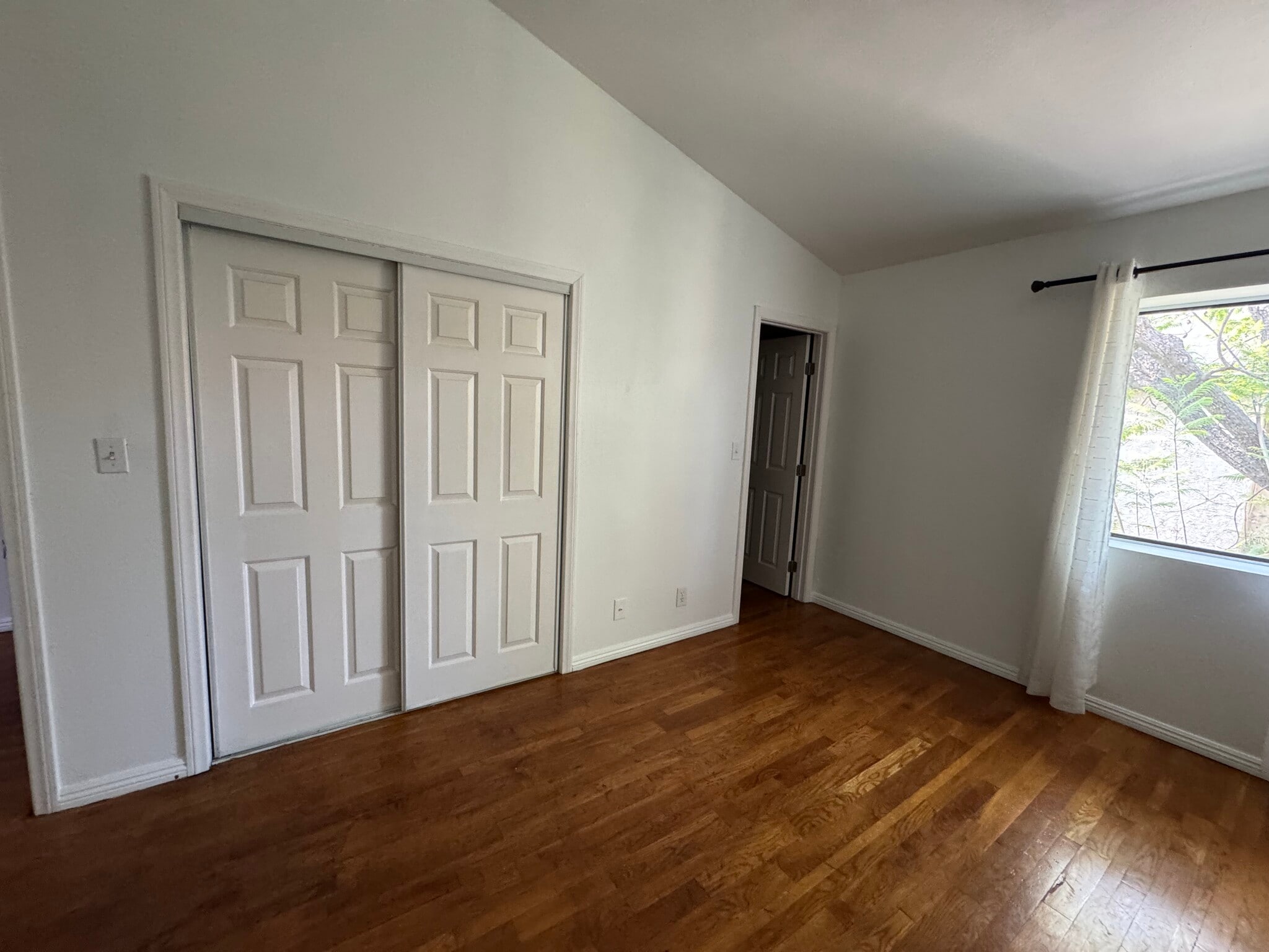 Building Photo - 8750 Kester Ave