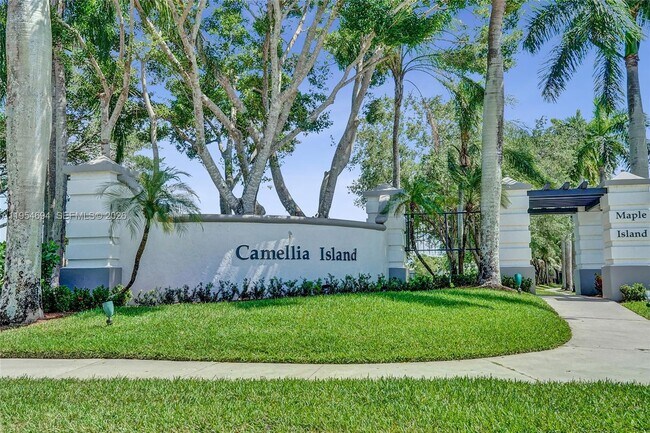 Building Photo - 1367 Camellia Cir