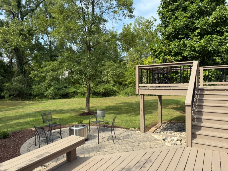 Building Photo - 11350 Meadowside Dr