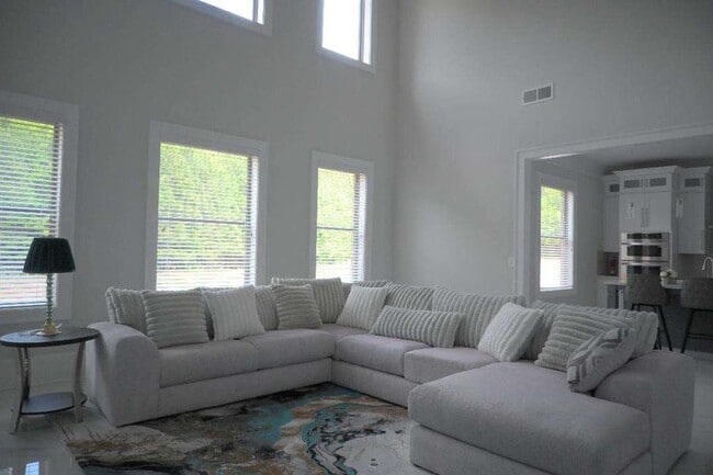 Building Photo - 4229 Giverny Blvd