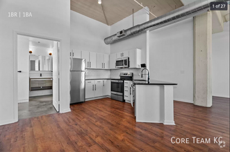 Building Photo - Renovated West 7th Street Loft For Rent