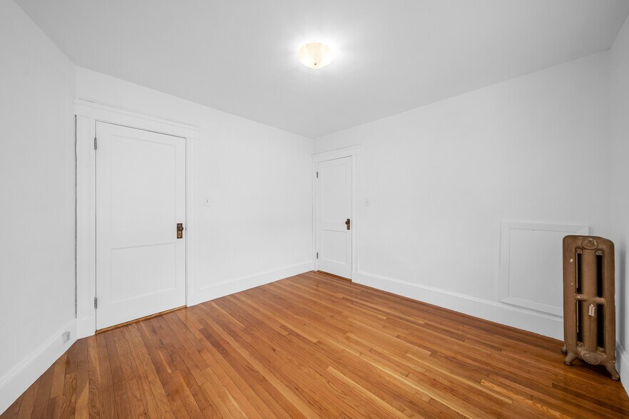 Building Photo - 180 Faneuil St