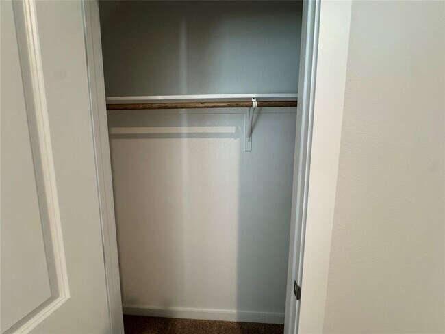 Building Photo - 112 Corn Ln