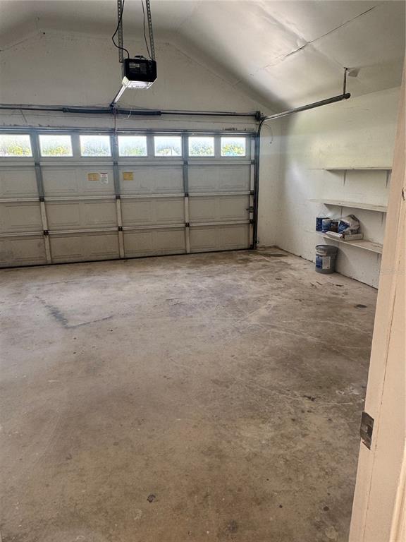 Building Photo - 4948 Camphor Ave