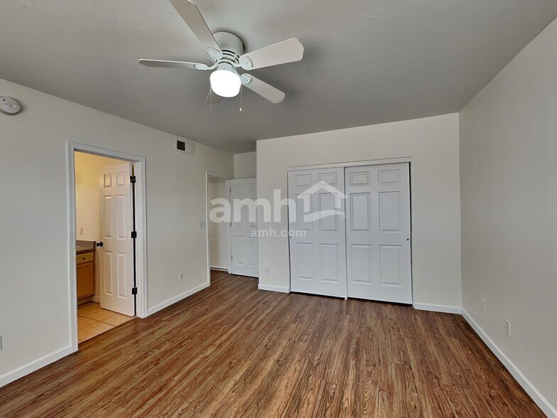 Building Photo - 6034 S Lostan Ave