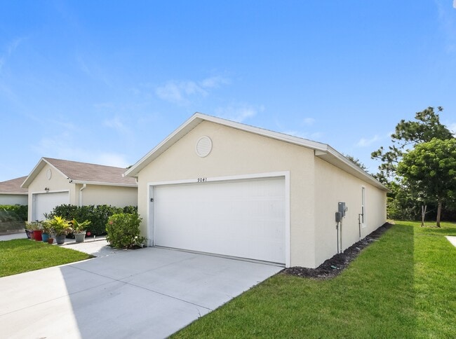 Building Photo - 9010 Aegean Cir