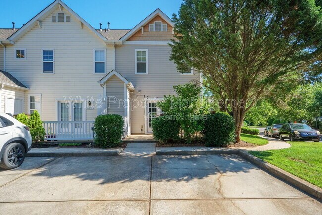 Building Photo - 11339 Dundarrach Ln