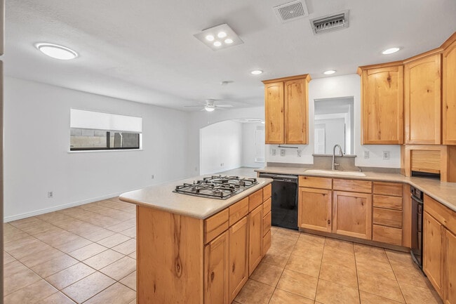 Building Photo - 8308 E Turney Ave