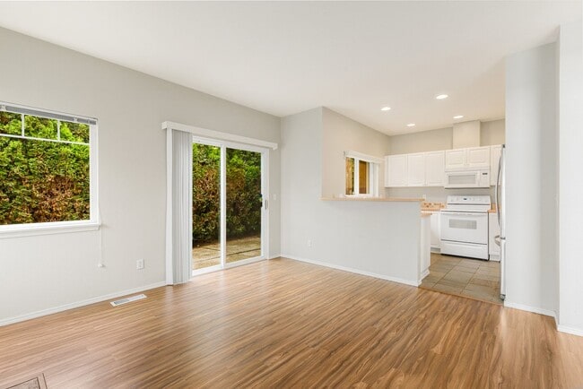 Building Photo - End Unit 2 Story Townhome Plus Bonus Office Area - 2 Car Garage