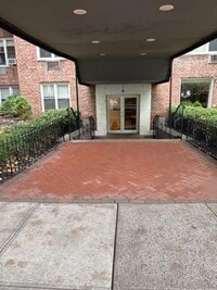 Building Photo - 6200 Riverdale Ave