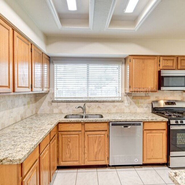 Building Photo - 14222 Heather Falls Way