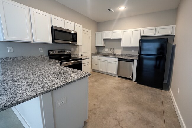 Building Photo - 2518/20 W 55th