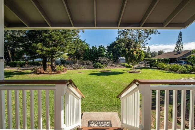 Building Photo - Furnished 3 bd. 2 ba. Makawao cottage on gated estate. Available May 1st for 1 yr. lease