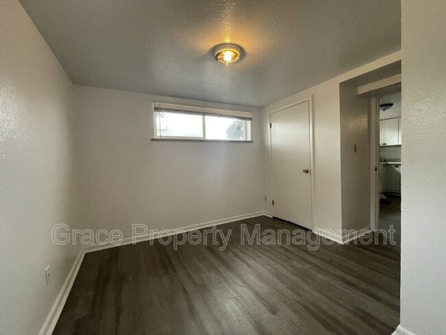 Building Photo - 4754 W 13th Ave