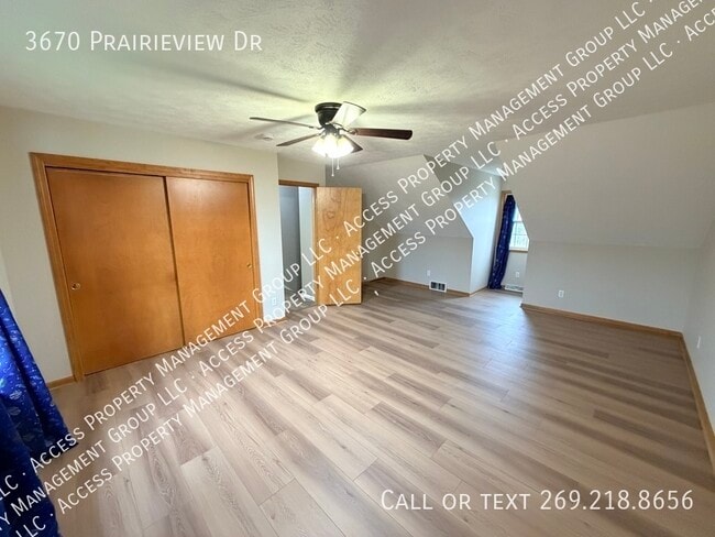 Building Photo - 3670 Prairieview Dr