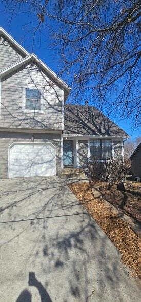 Building Photo - 304 W 132nd St