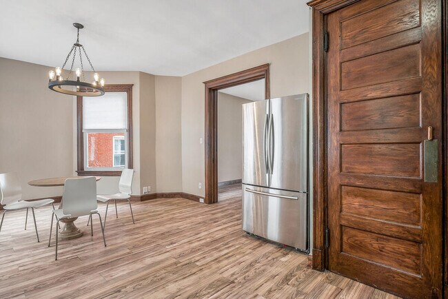 Main Level - Kitchen / Dining Room - 451 Park Rd NW