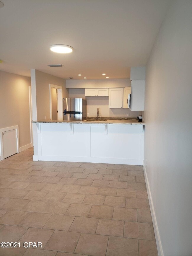 Building Photo - 6077 E Hwy 98