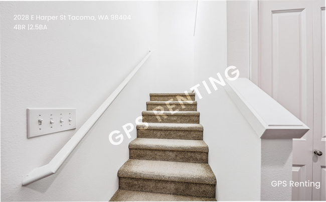 Building Photo - 2028 E Harper St