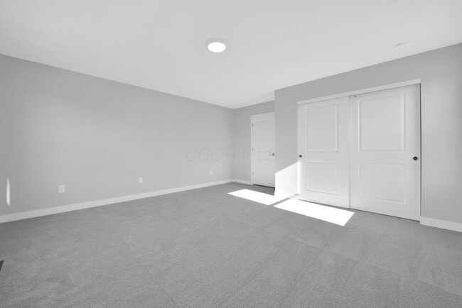 Building Photo - 5491 Fawnsbury Ct