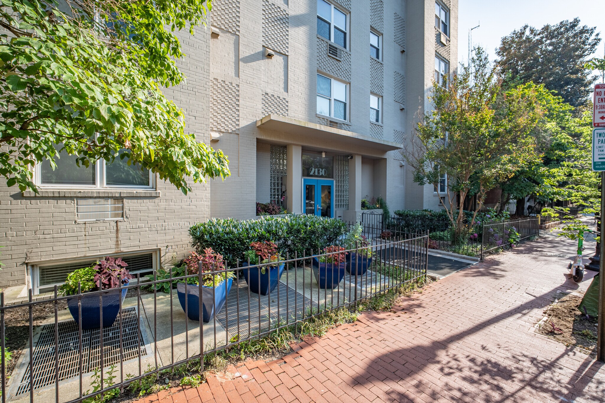 Building Photo - 2130 N St NW