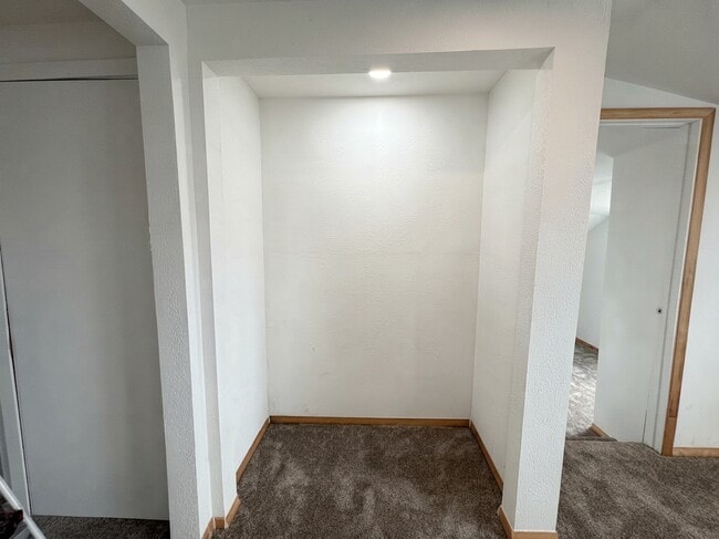 Building Photo - 110 E 300 S