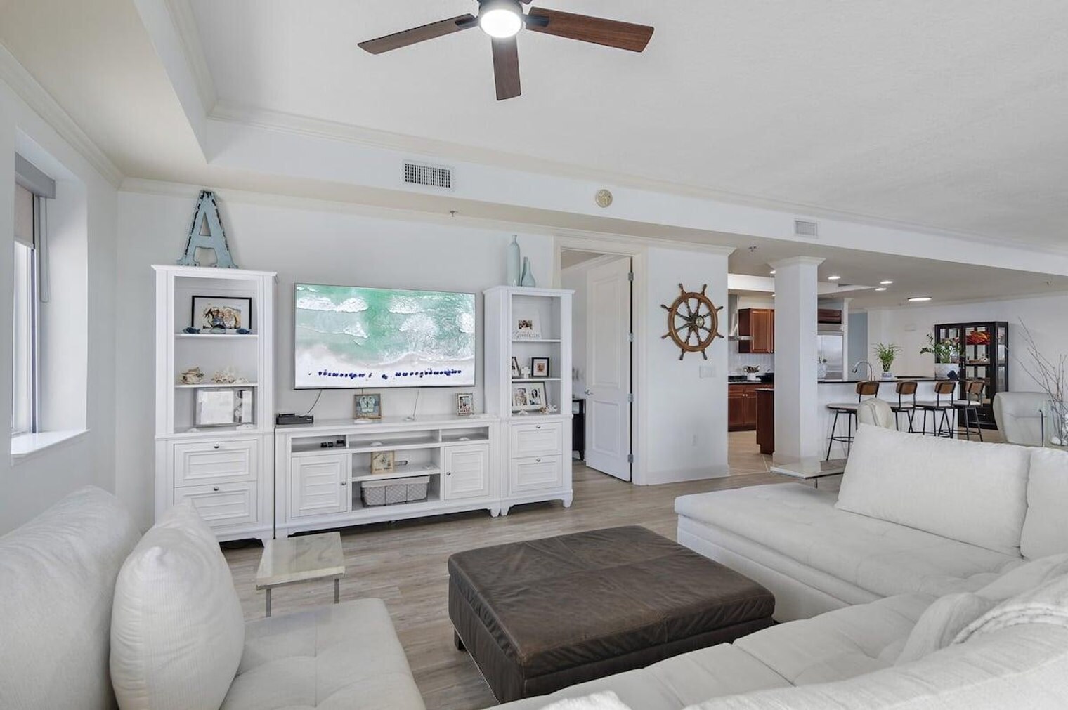 Building Photo - 725 Gulf Shore Dr