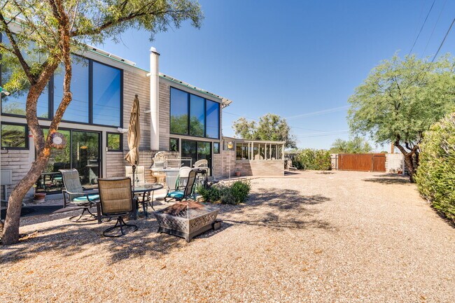 Building Photo - 3920 N Cactus Blvd