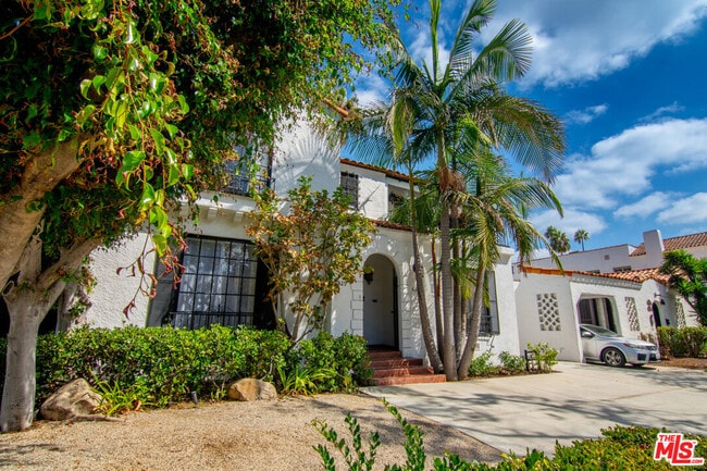 Building Photo - 6329 W 6th St