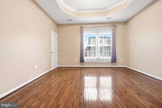 Building Photo - 7855 Port Capital Dr