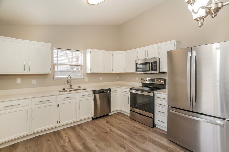 Building Photo - 1205 Turnbury Ln