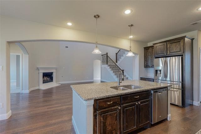 Building Photo - 6505 Mandalay Ct