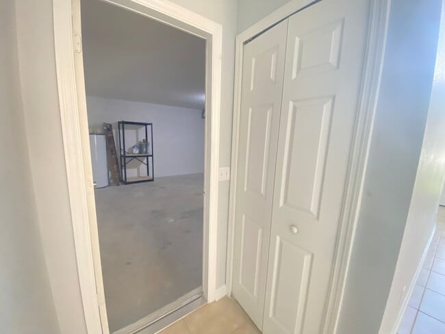 Building Photo - 14138 Econ Woods Ln