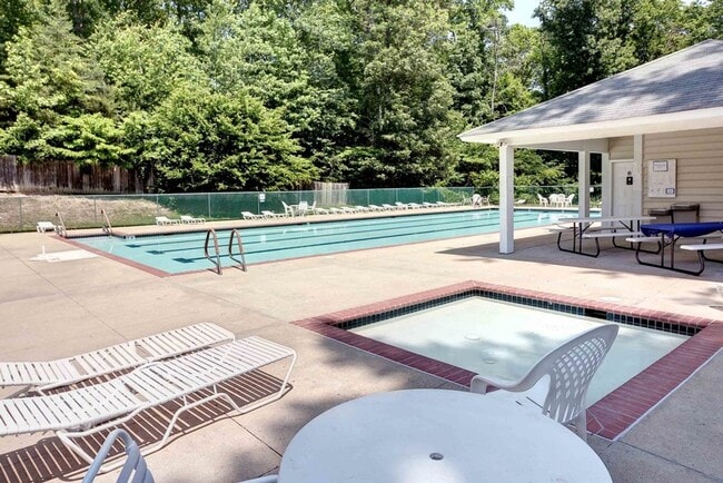 Building Photo - Peaceful Retreat in Willow Lakes