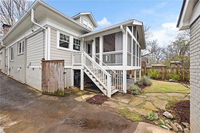 Building Photo - 193 Feld Ave