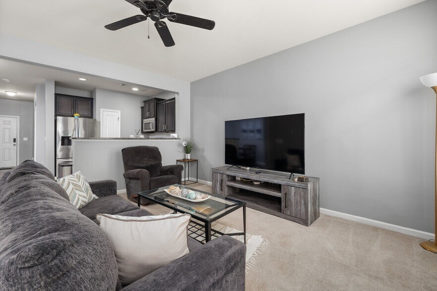 Building Photo - 4203 Virginia Colony Dr