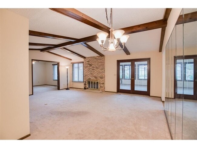 Building Photo - 1041 Zanzibar Ln N