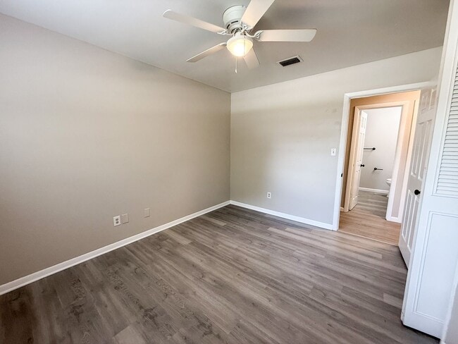 Building Photo - 3331 NW 27th Ave